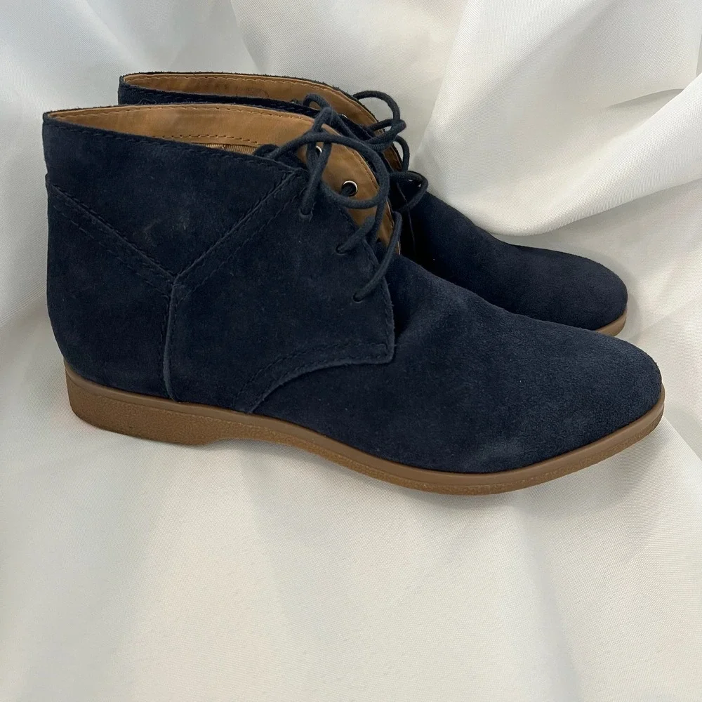 Franco Sarto Men's 8.5 Percy Navy Suede Chukka Ankle Boots Preppy Office Wedding